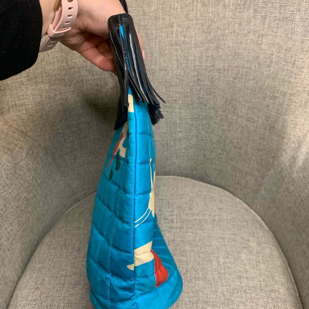 Chanel Hand Bag Light blue Canvas and Enamel Vintage Quilted Fringe Entrupy 1997 - Picture 8 of 17